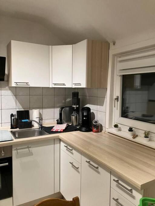 Zentrale Ruhige 3-zimmer-wohnung