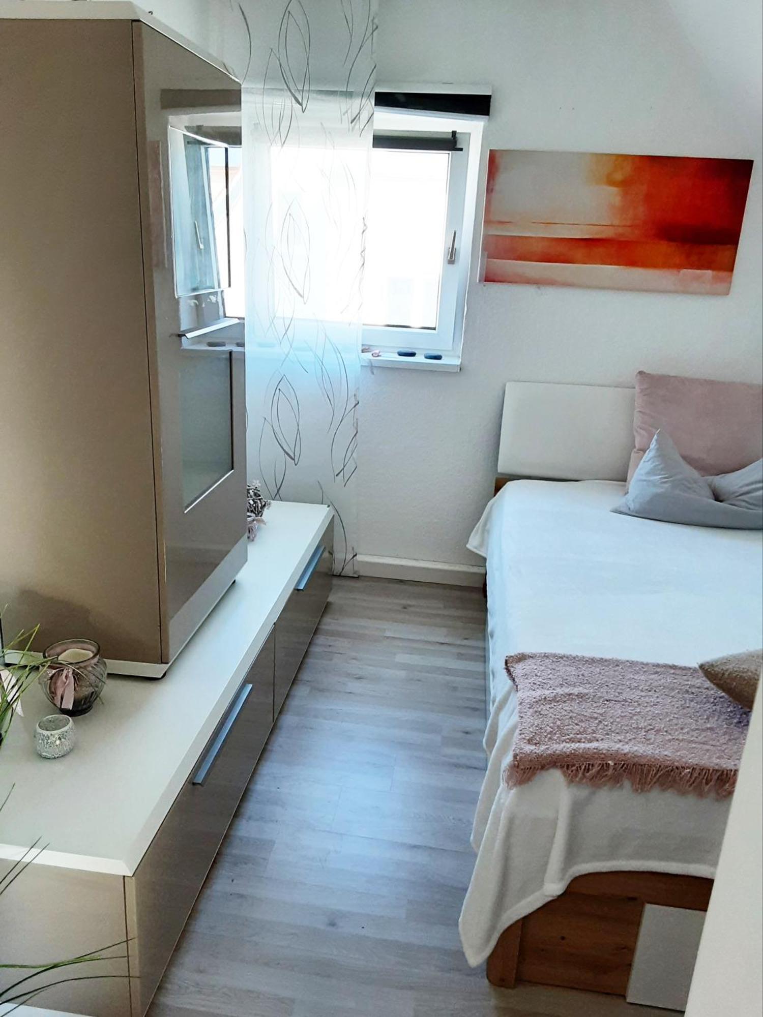 Appartement Zentrale Ruhige 3-zimmer-wohnung