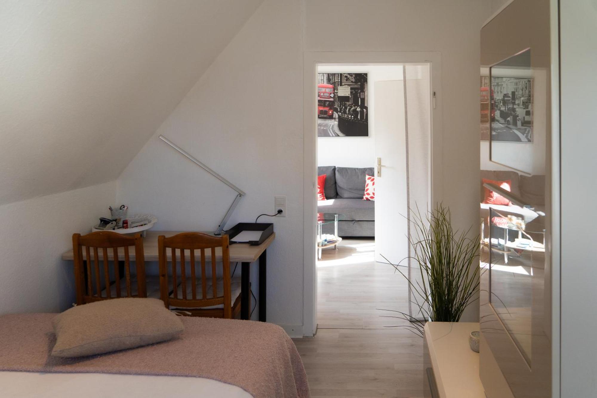 Appartement Zentrale Ruhige 3-zimmer-wohnung *